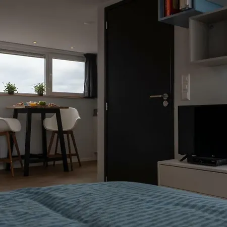 The Boulevard And Apartment *