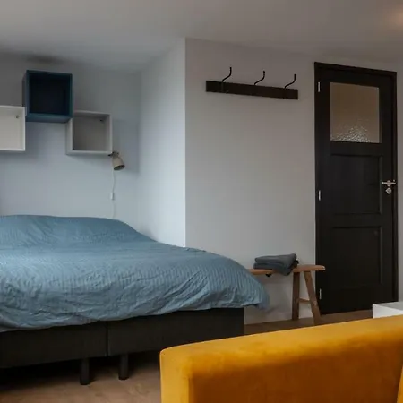 The Boulevard Apartment 1, Balcony And Free Parking *
